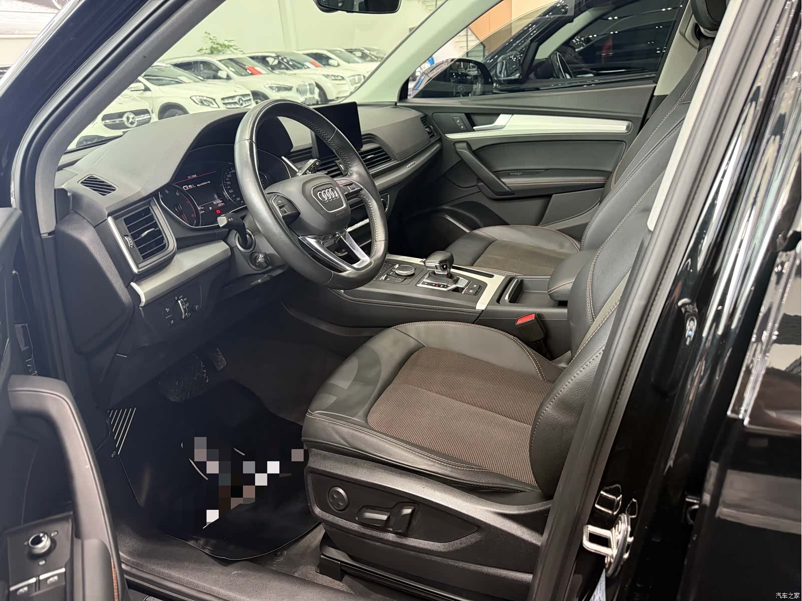 Audi Q5L, 2021 4