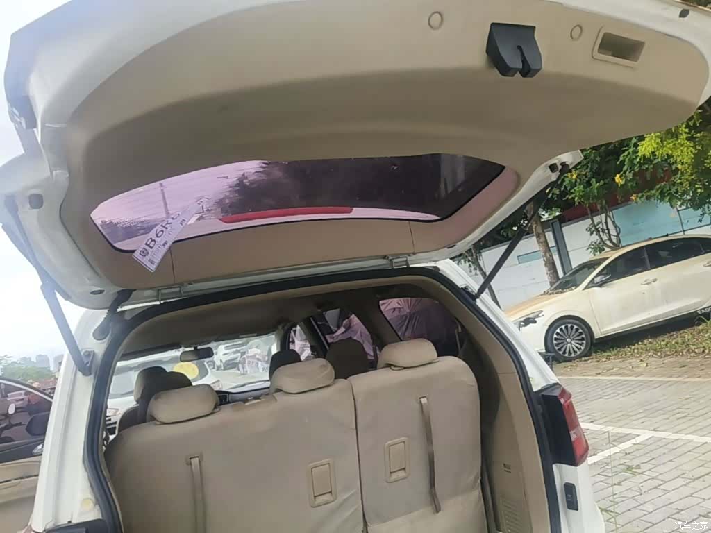 Wuling 730, 2017 15