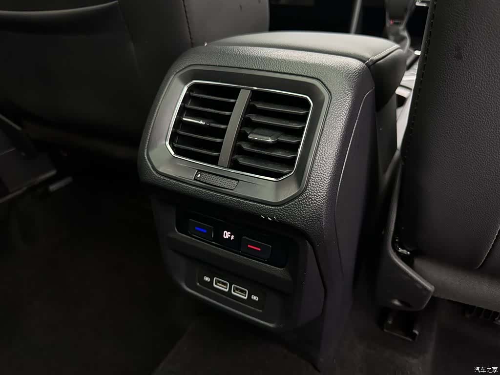 Volkswagen Tiguan L, 2020 24