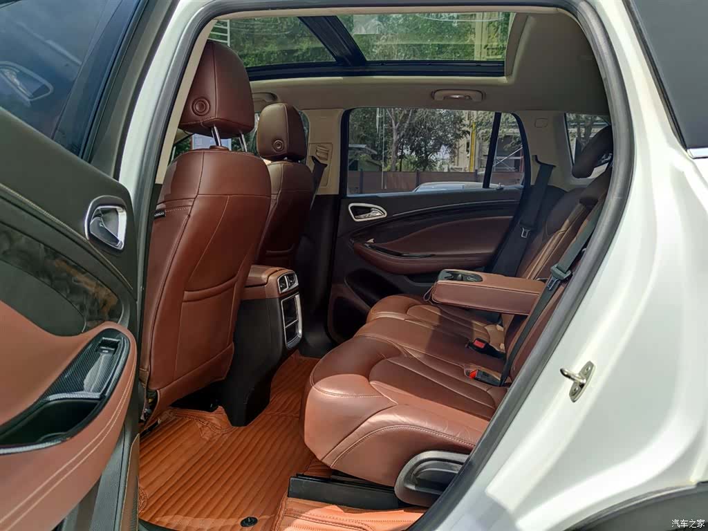 Buick Envision Plus, 2015 10