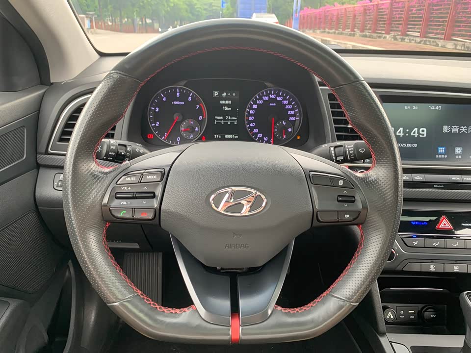 Hyundai Lead