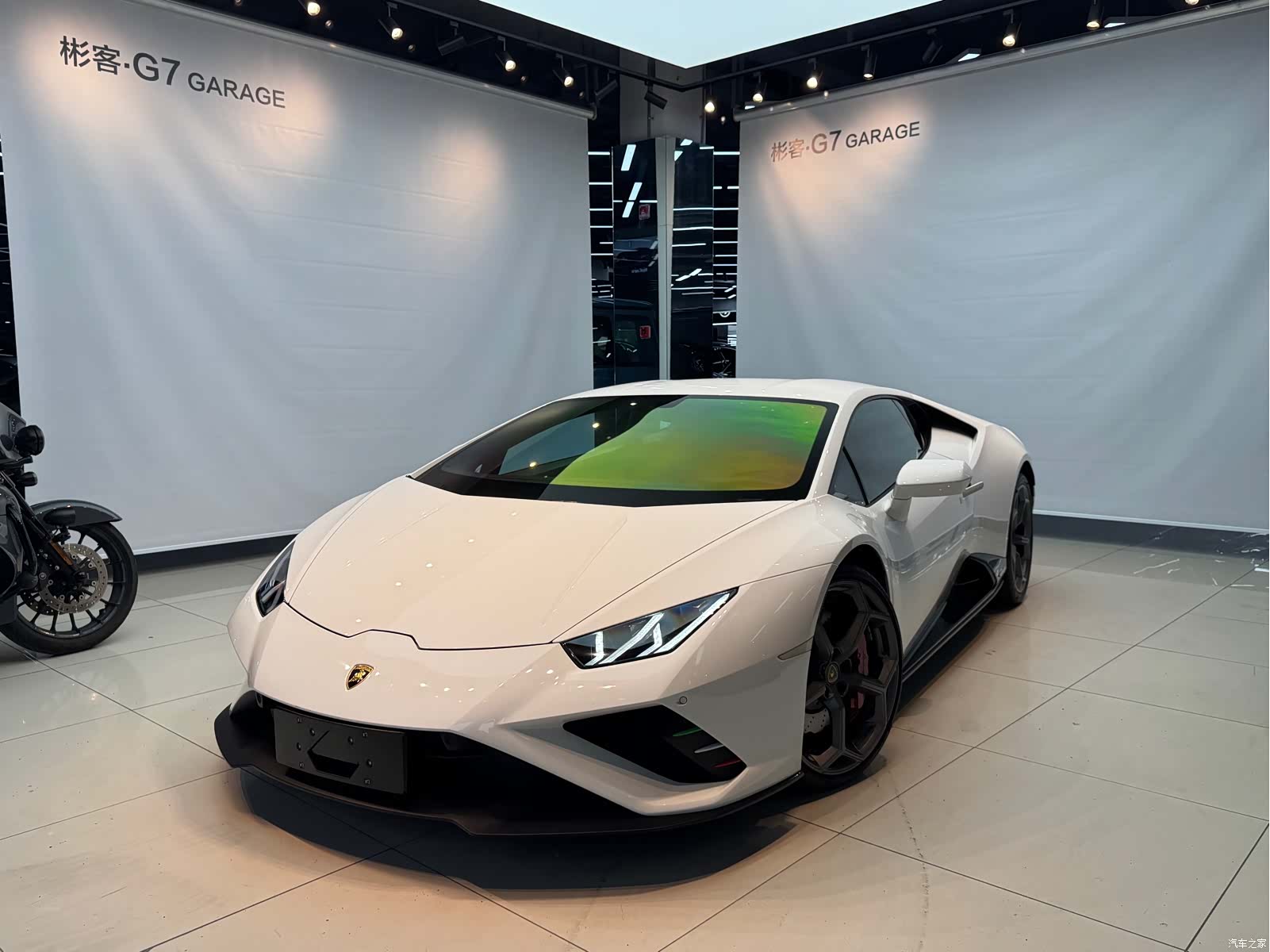 Lamborghini Huracán, 2022 1