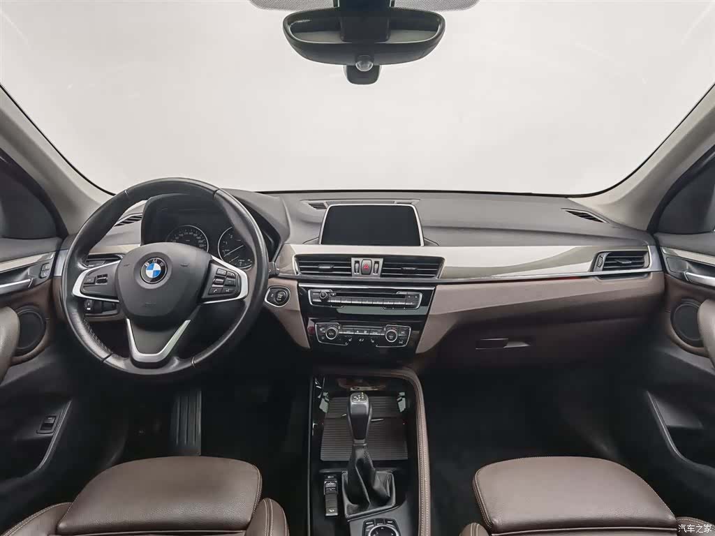 BMW X1, 2017 все фото