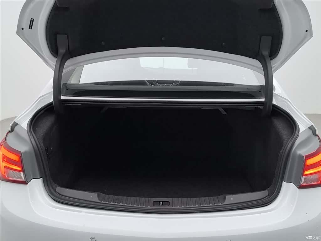 Buick Verano, 2018 16