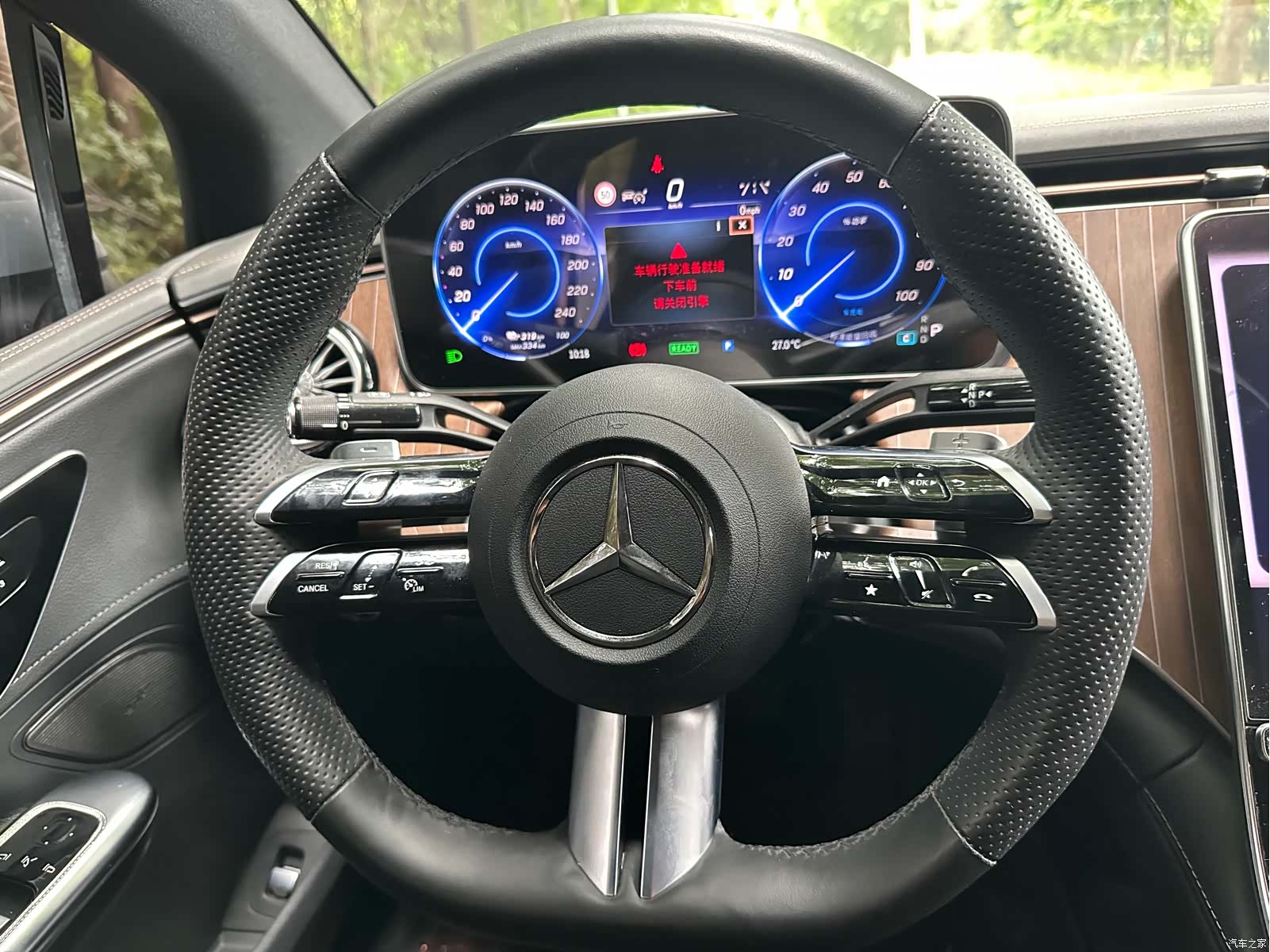 Mercedes-Benz EQE, 2023 16