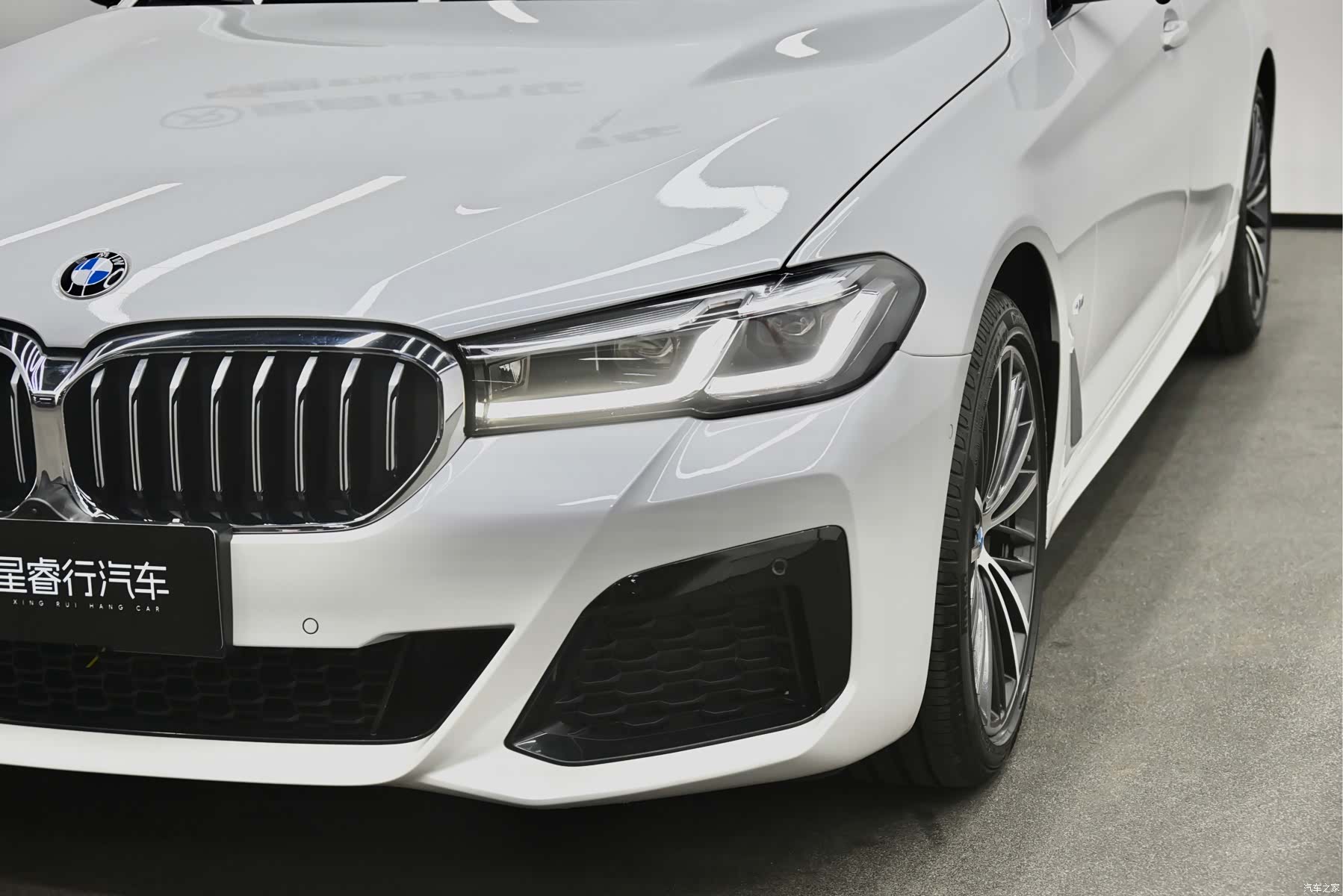 BMW 5 Series, 2021 28