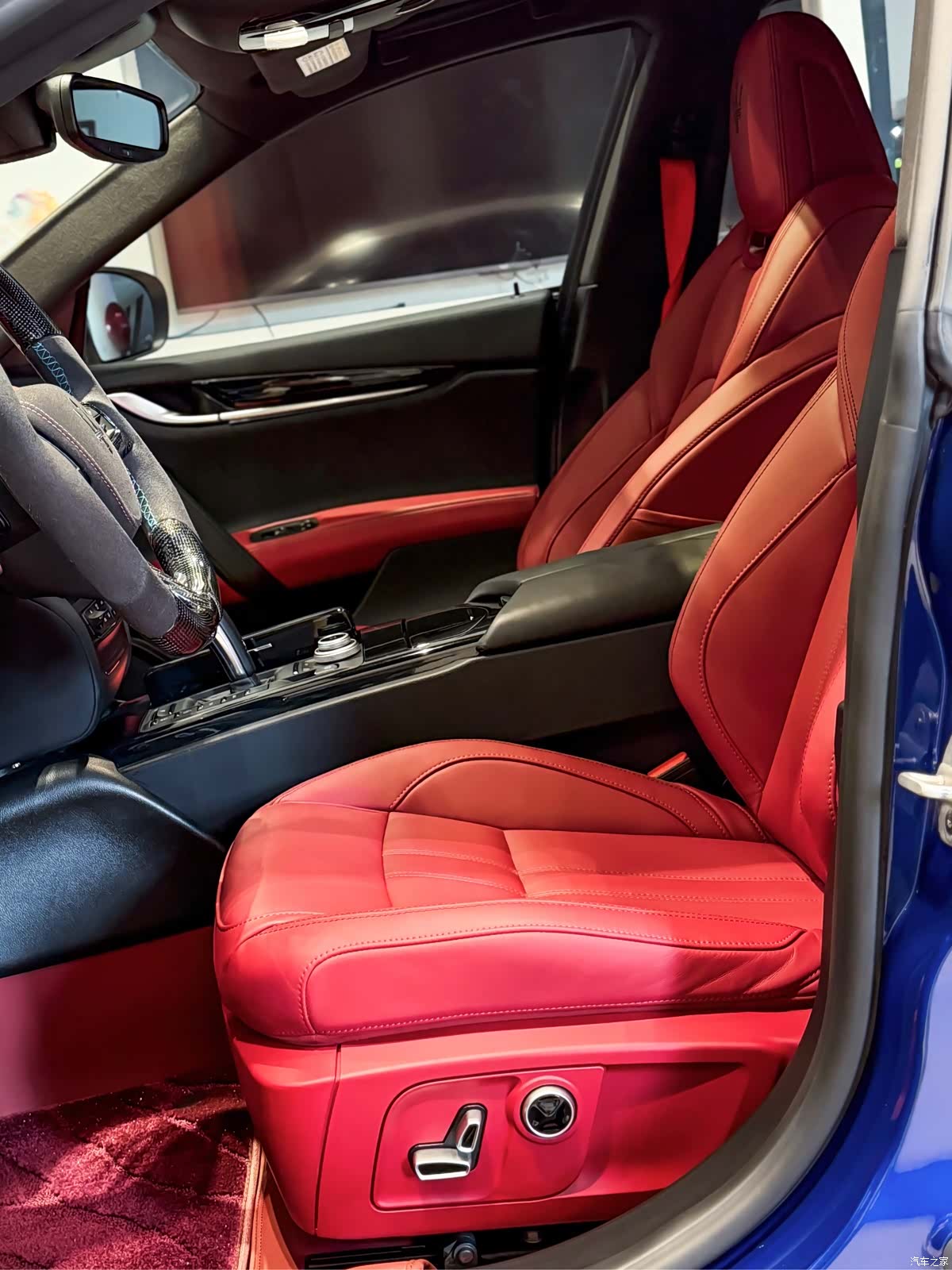 Maserati Ghibli, 2023 12