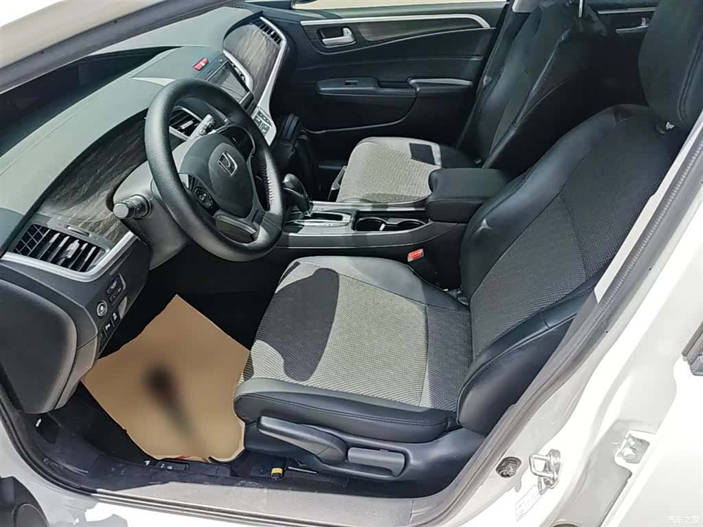Honda Jade, 2017 15