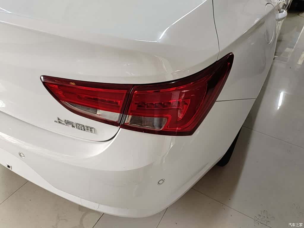 Buick Verano, 2018 8