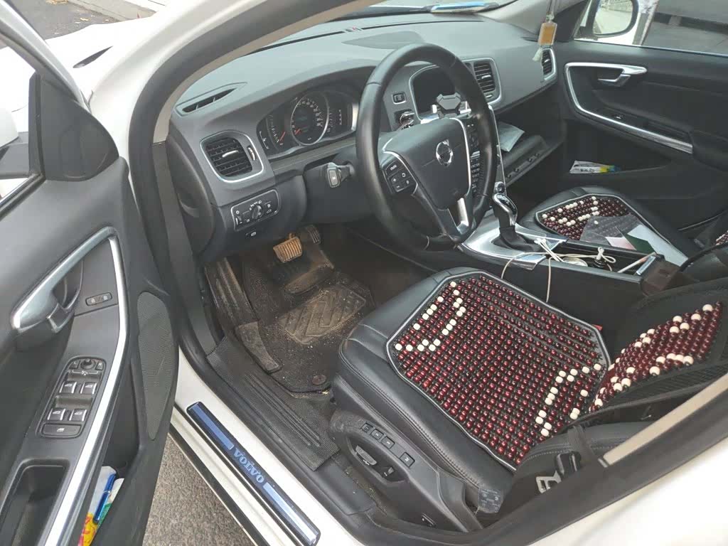 Volvo S60, 2019 13