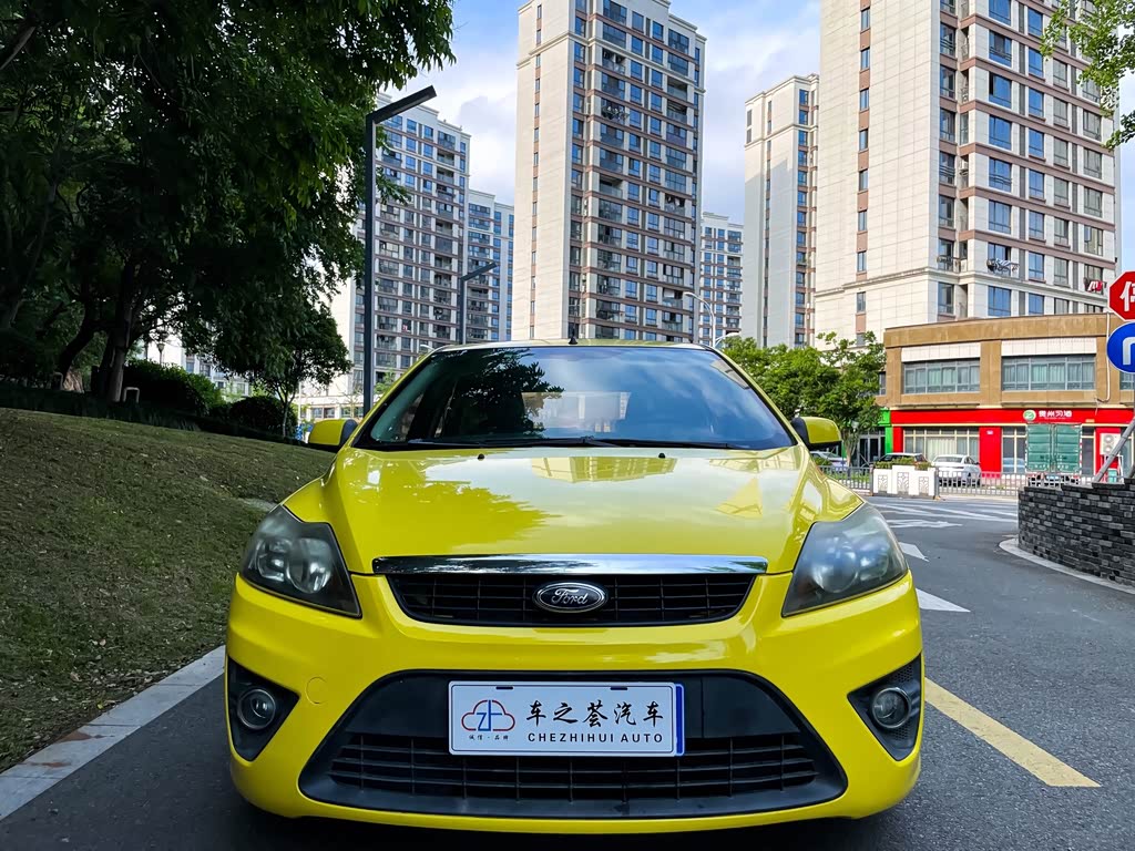 Ford Focus 2012 1.8L AT Fashion