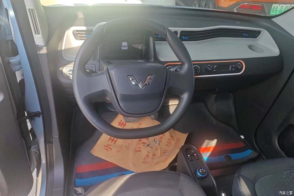 Wuling MINIEV, 2021 12