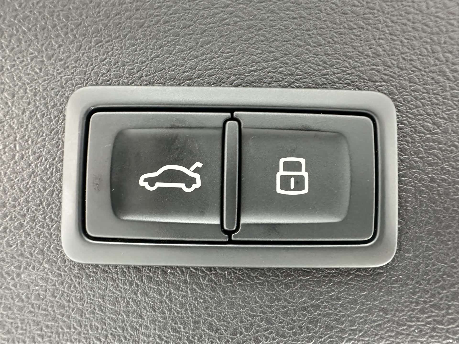 Audi Q2L, 2022 17