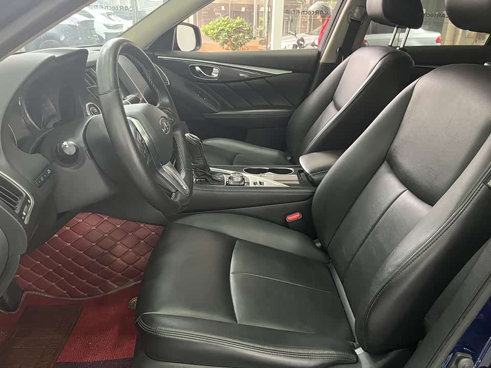 Infiniti Q50L