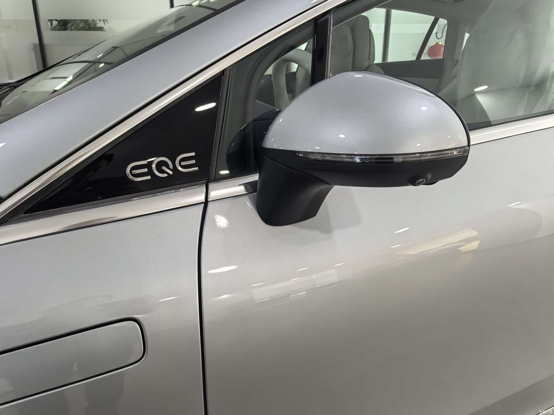Mercedes-Benz EQE, 2025 6