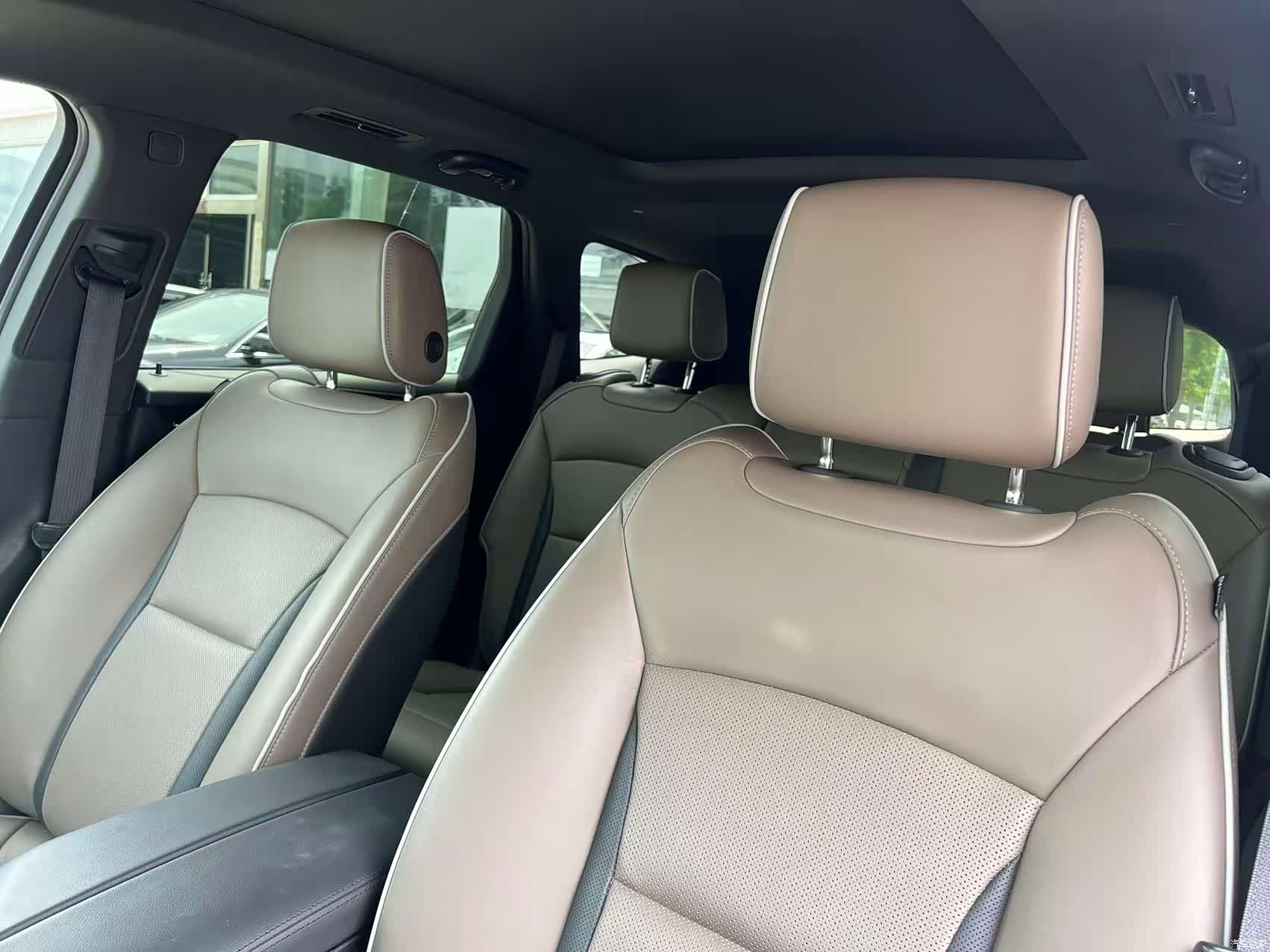 Buick Enclave, 2022 10