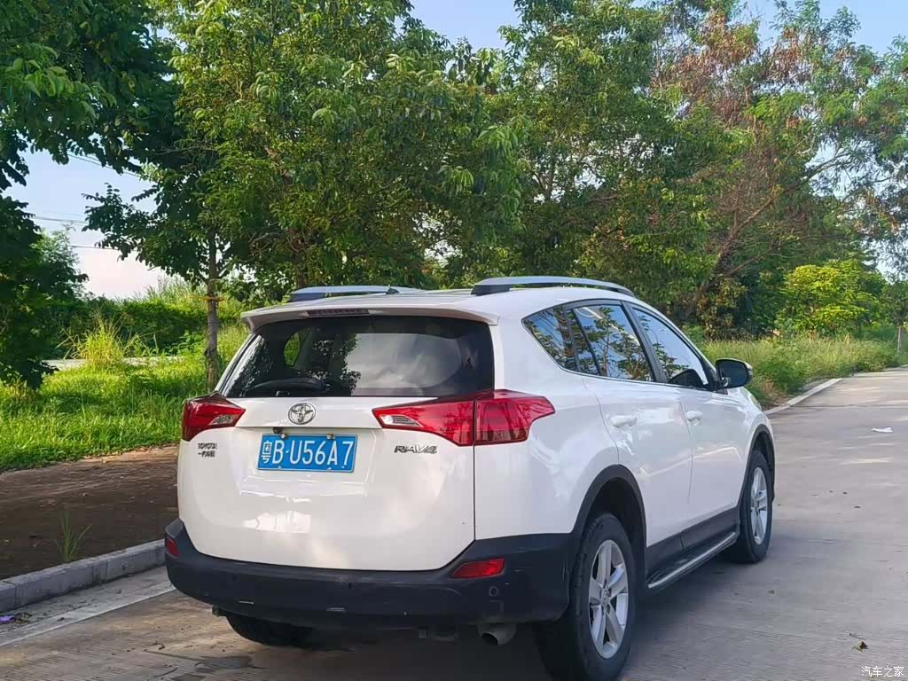 Toyota RAV4, 2014 9