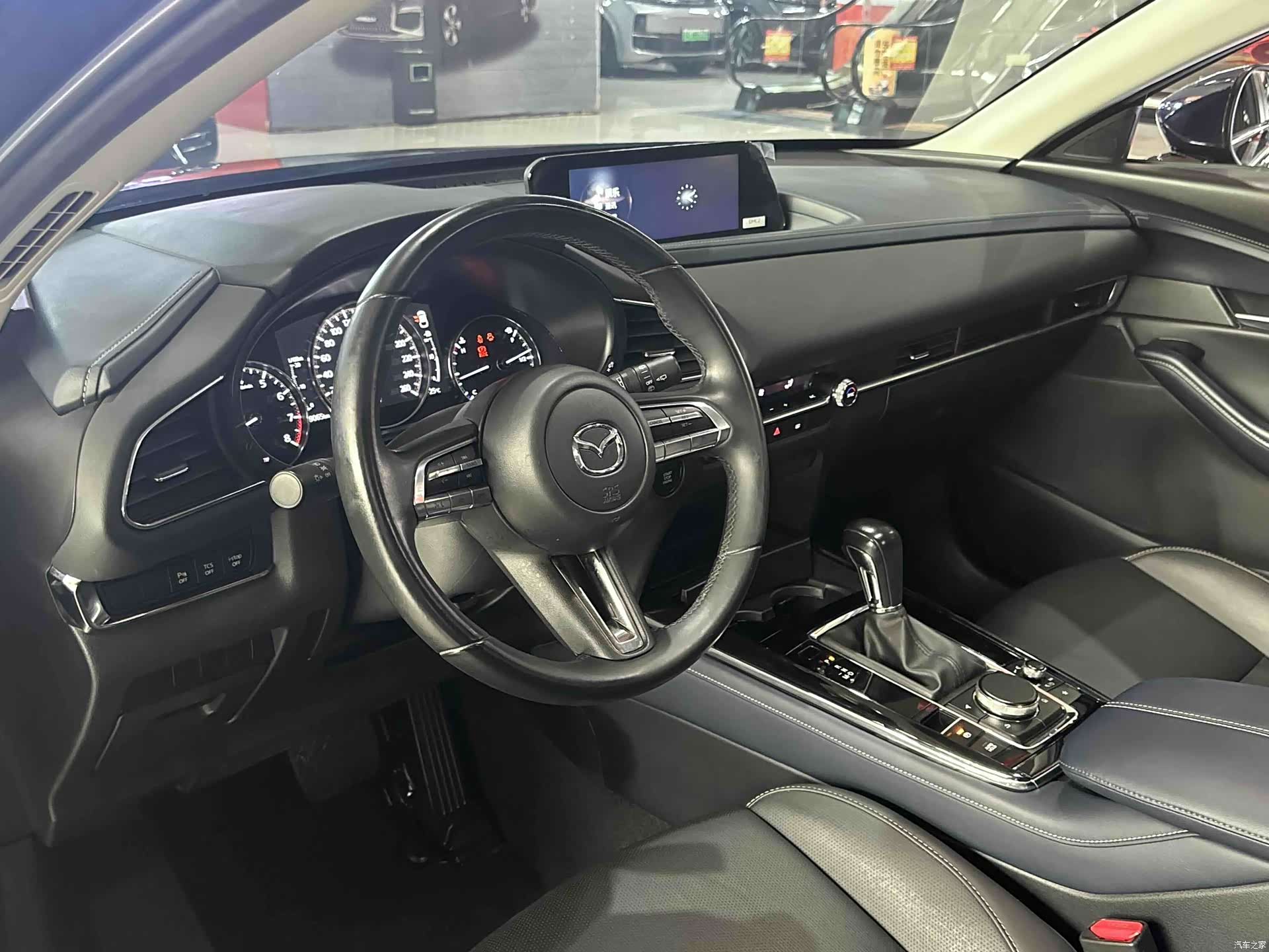 Mazda CX-30, 2022 6