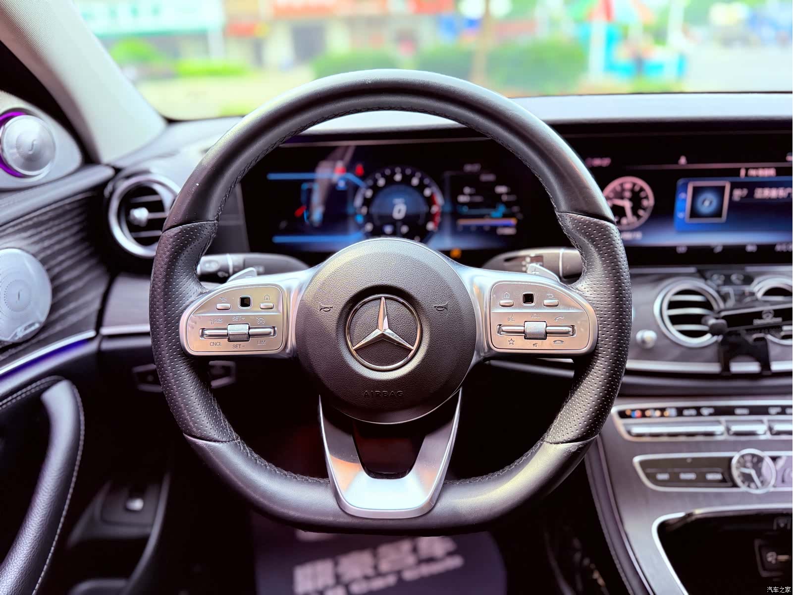 Mercedes-Benz E-Class, 2020 14