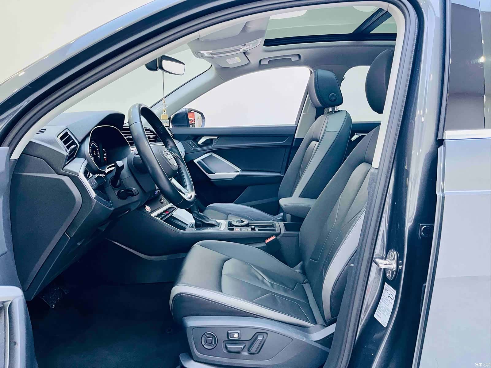 Audi Q3, 2021 6