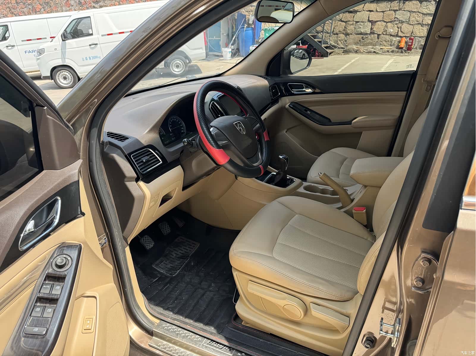 Wuling 730, 2015 8