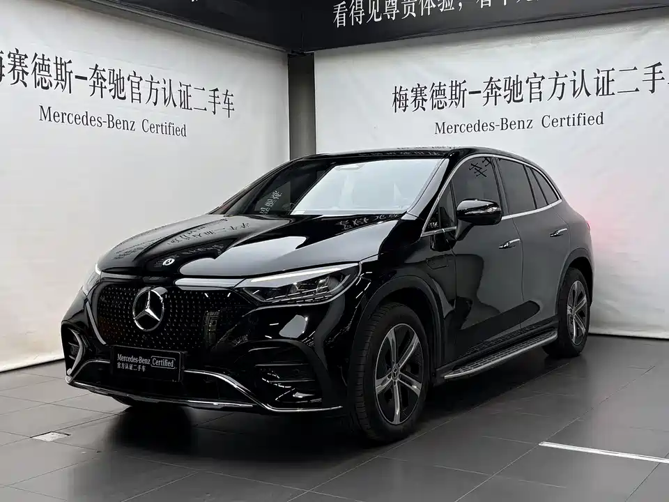 Mercedes-Benz EQE SUV