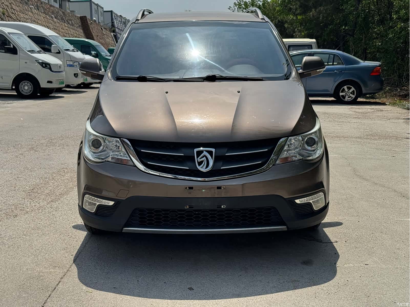 Wuling 730, 2015 17