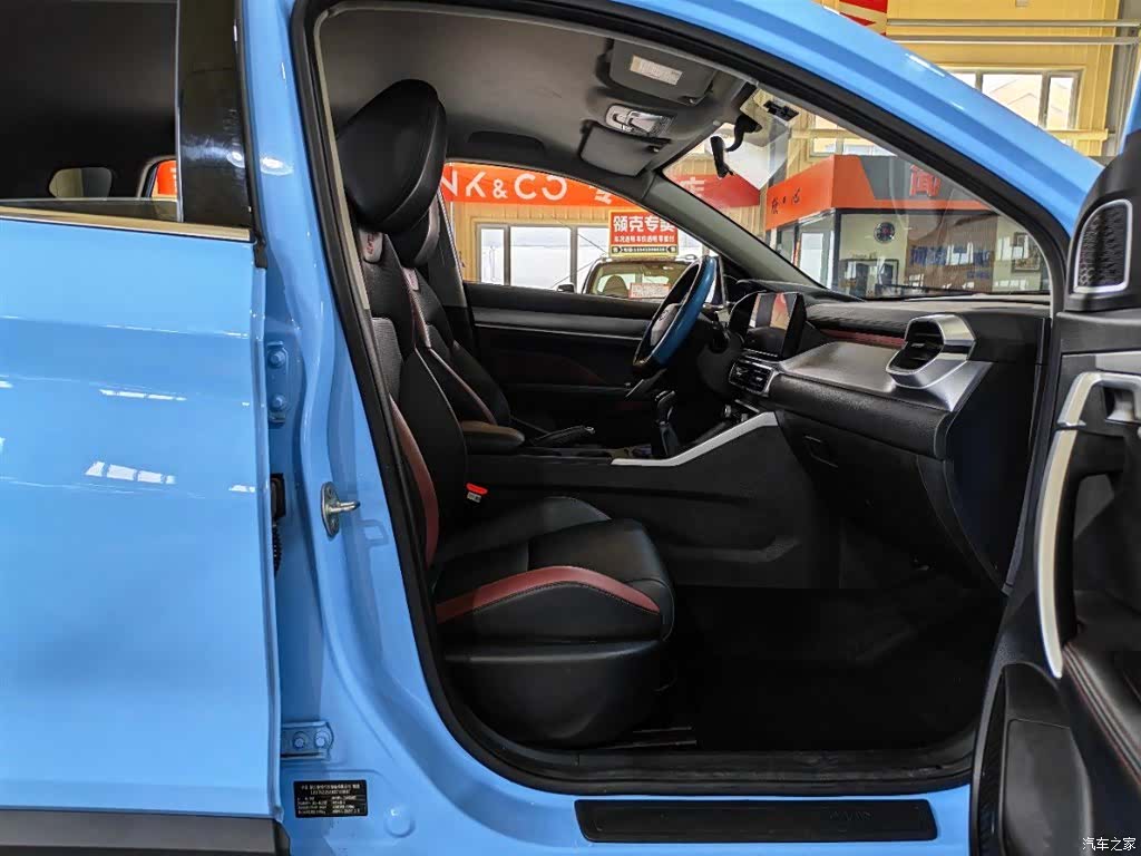 Geely Coolray, 2022 6