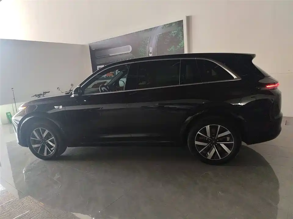 Li Auto Ideal L7