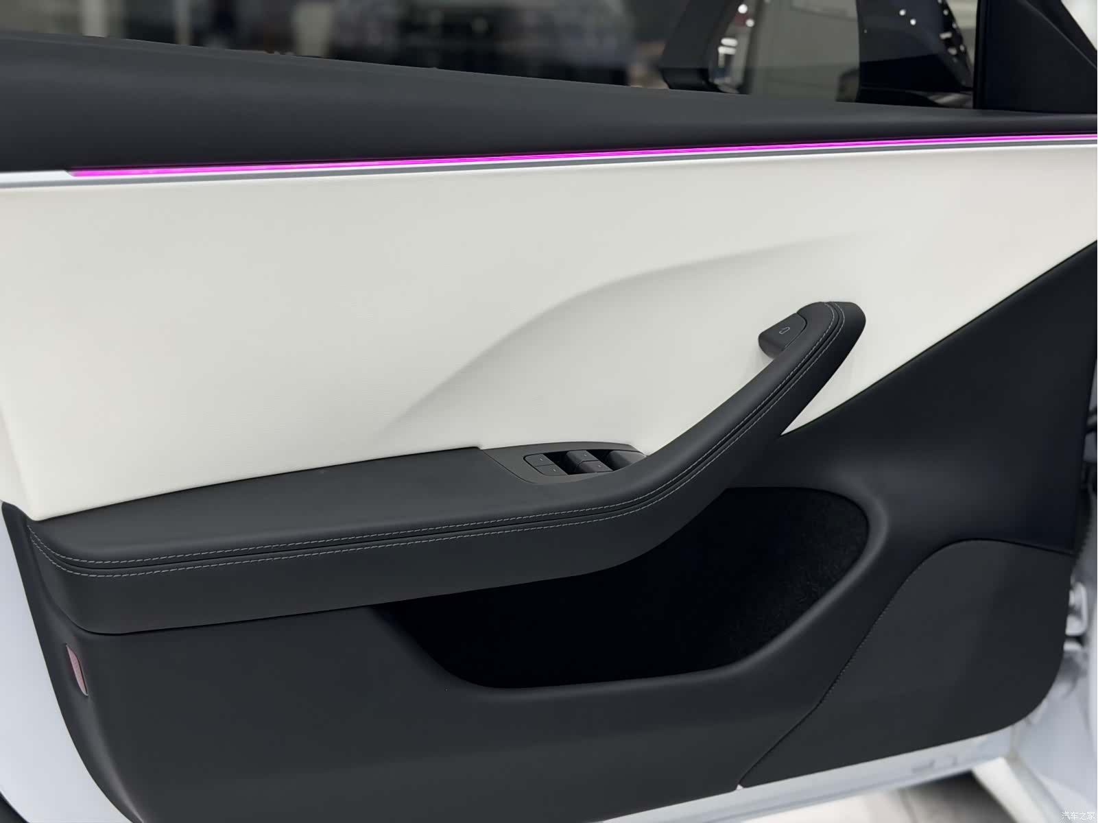 Tesla Model 3, 2024 14
