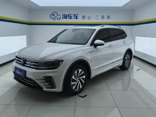 Volkswagen Tiguan L PHEV 2020 — купить из Китая под заказ