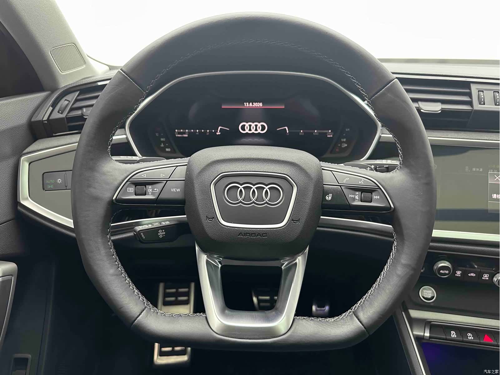 Audi Q3, 2023 18