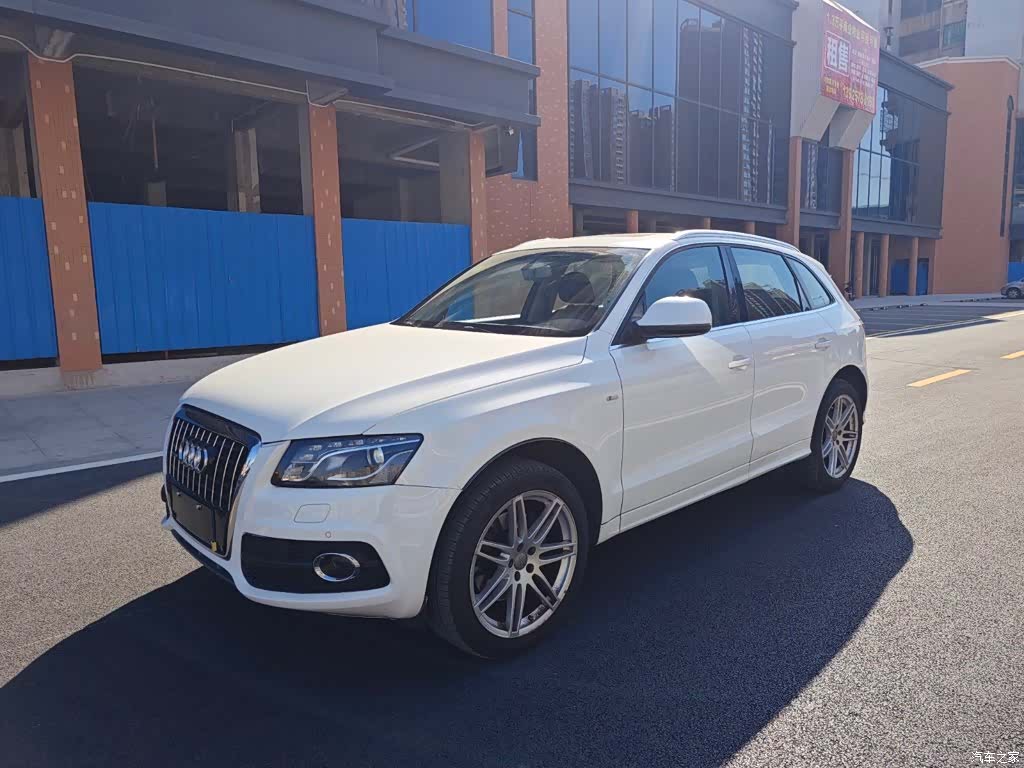 Audi Q5, 2010 1