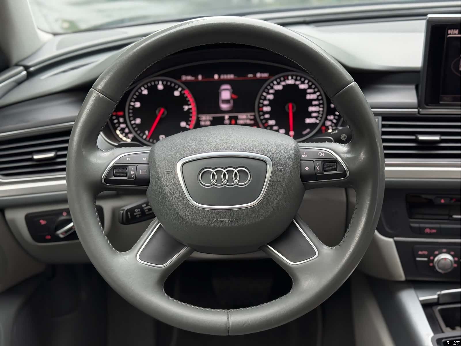 Audi A6L, 2014 12