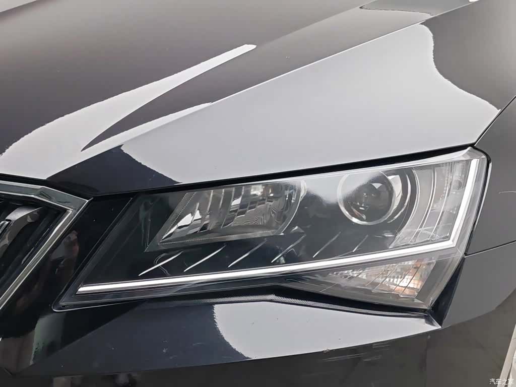 Skoda Superb, 2018 7