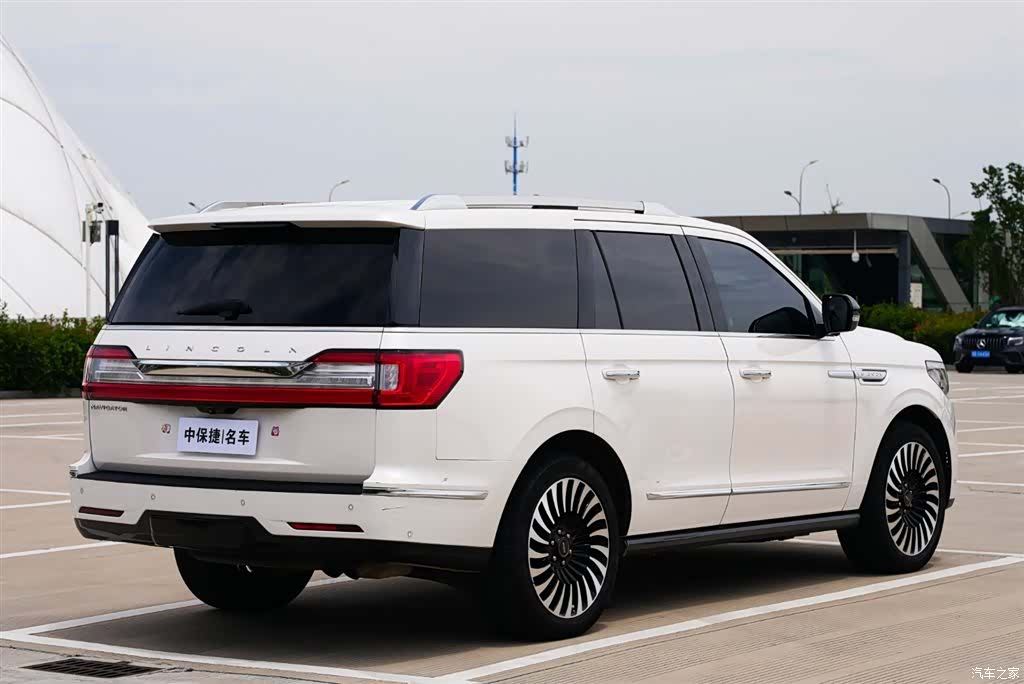 Lincoln Navigator, 2018 25