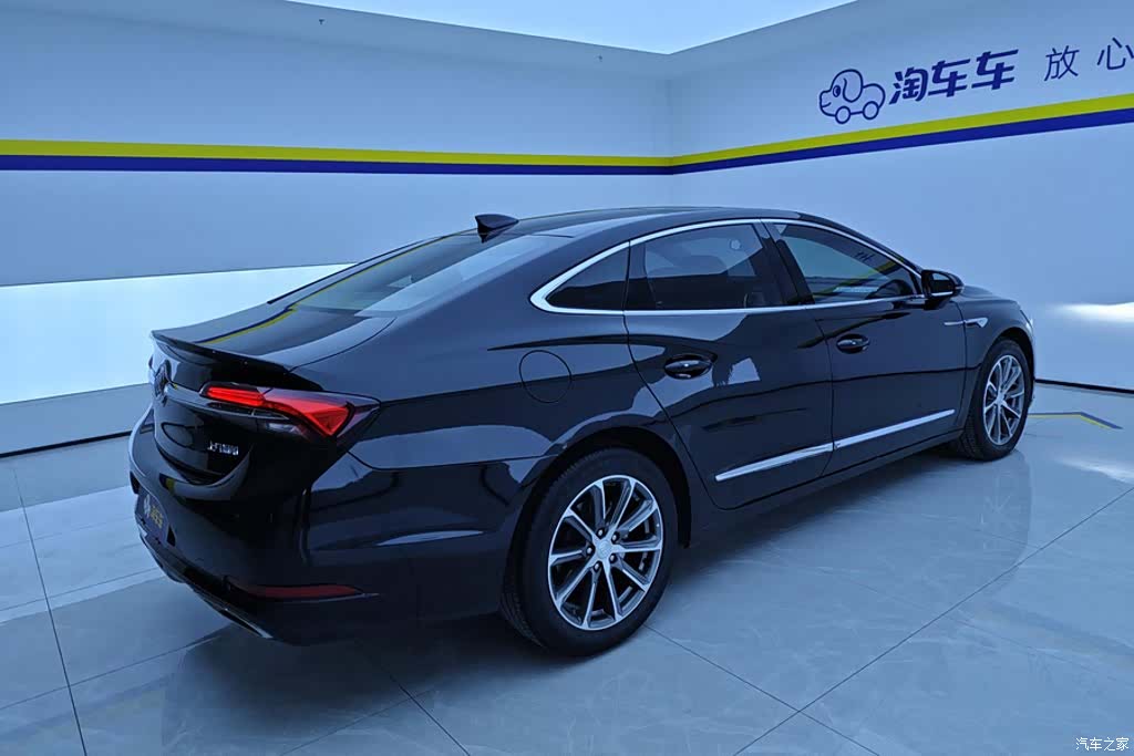 Buick LaCrosse, 2023 3