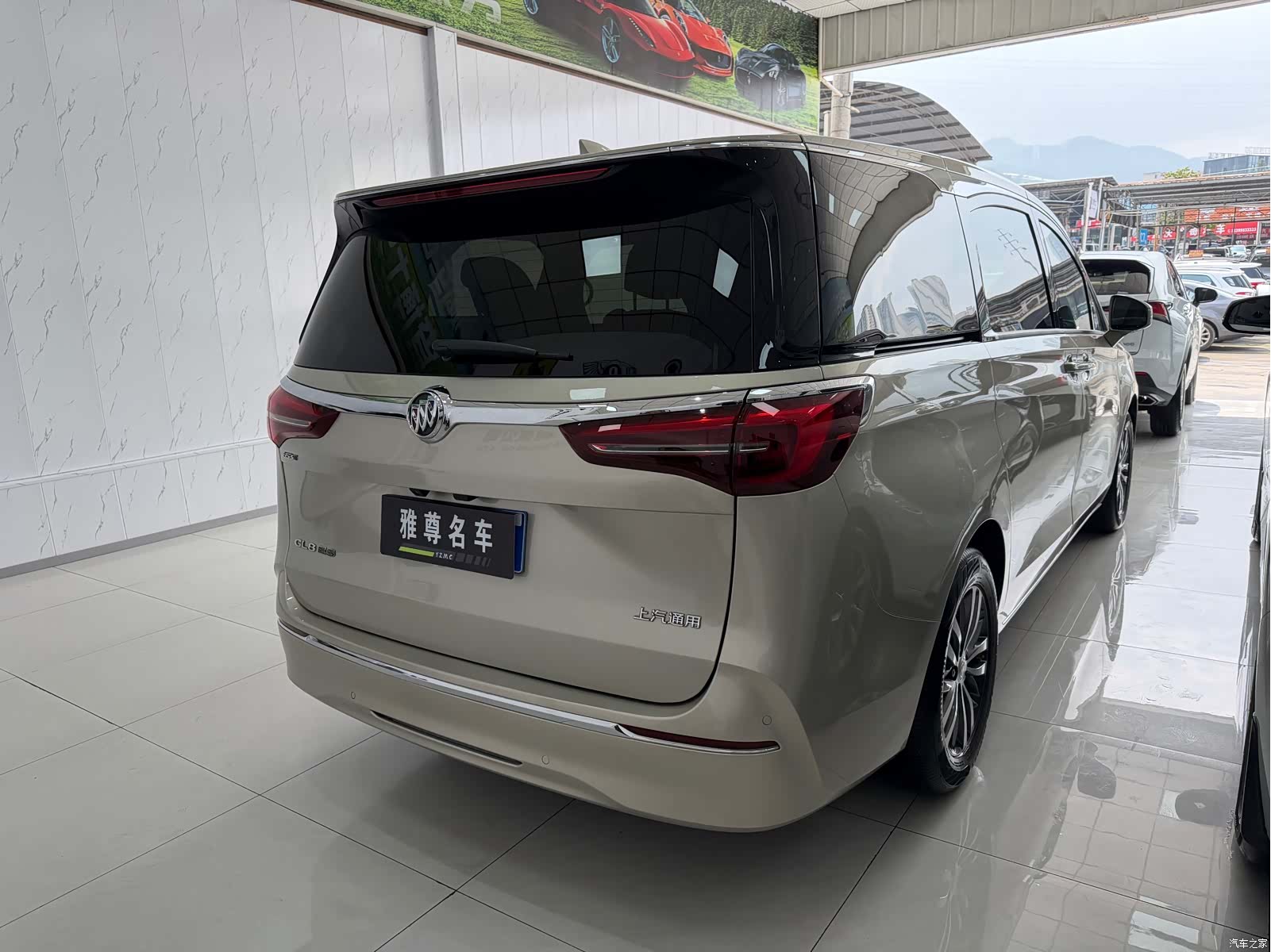 Buick GL8, 2022 11