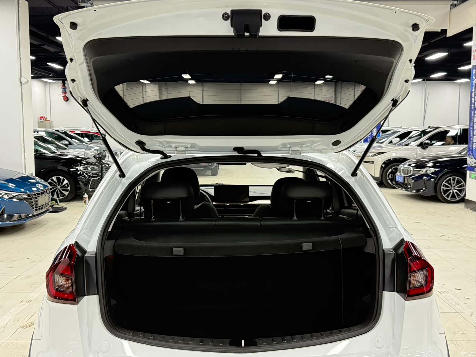 Geely X3, 2022 21