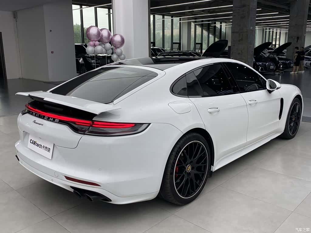Porsche Panamera, 2022 4
