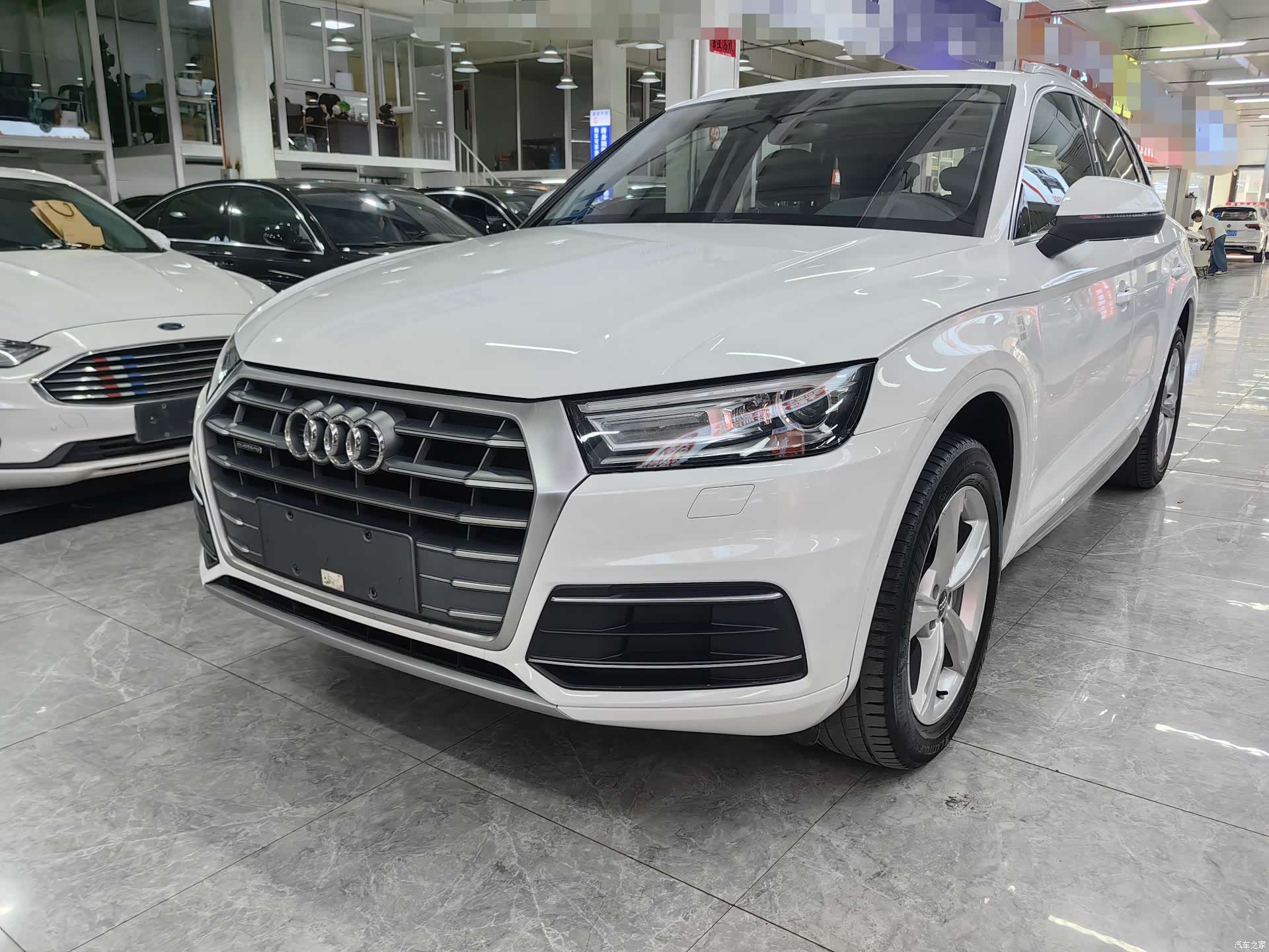 Audi Q5L, 2019 1