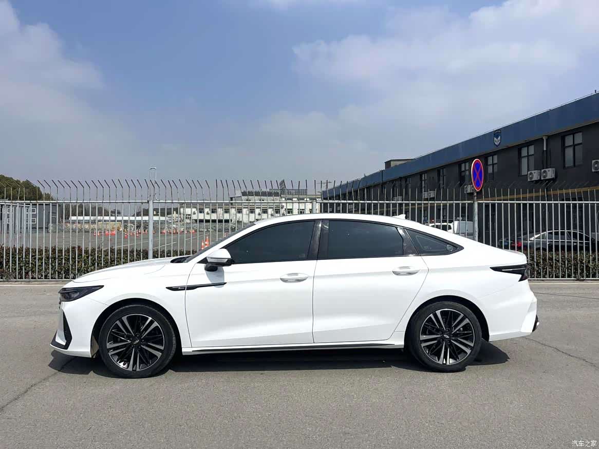 Chery Arrizo 8, 2024 11