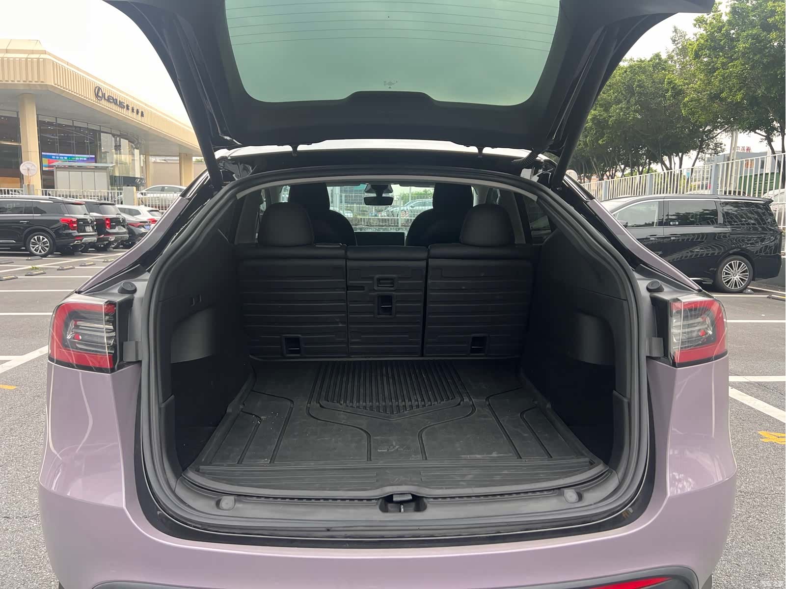 Tesla Model Y, 2022 17