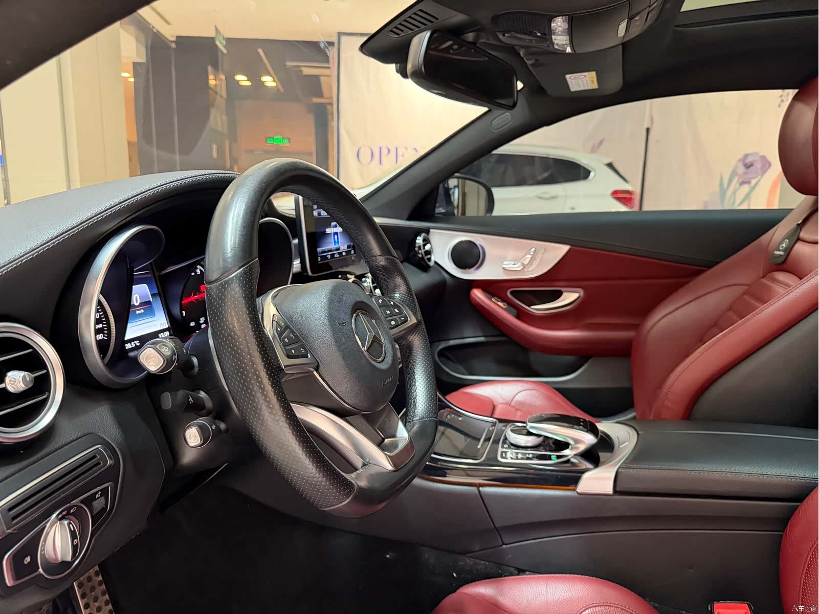 Mercedes-Benz C-Class, 2018 4