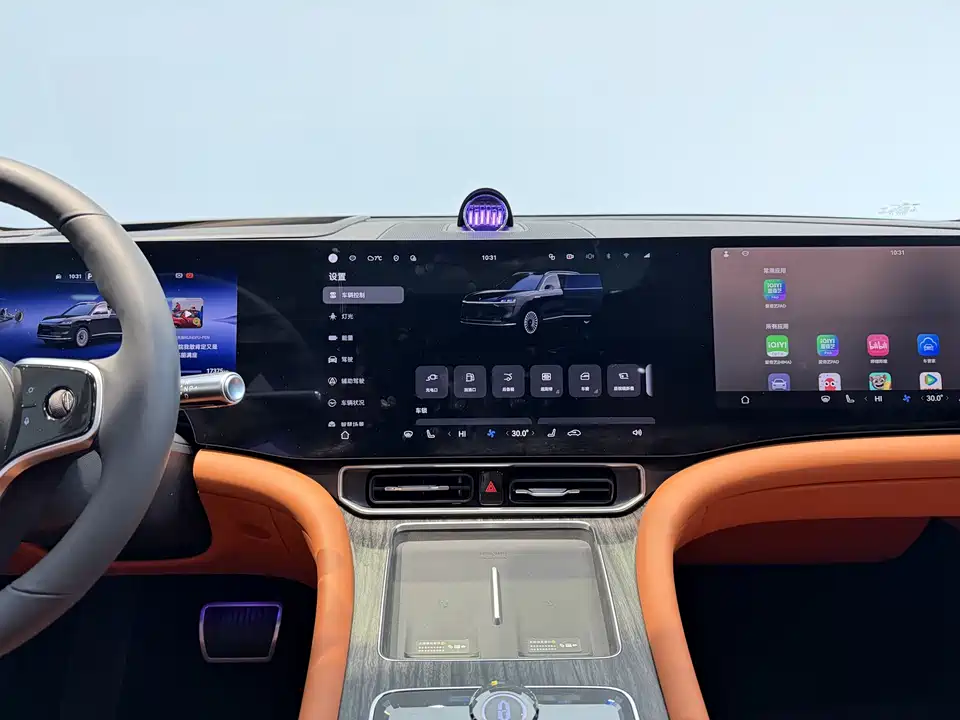 AITO Ask the world M9