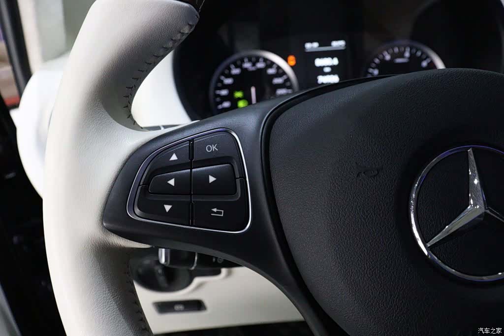 Mercedes-Benz 7, 2021 22