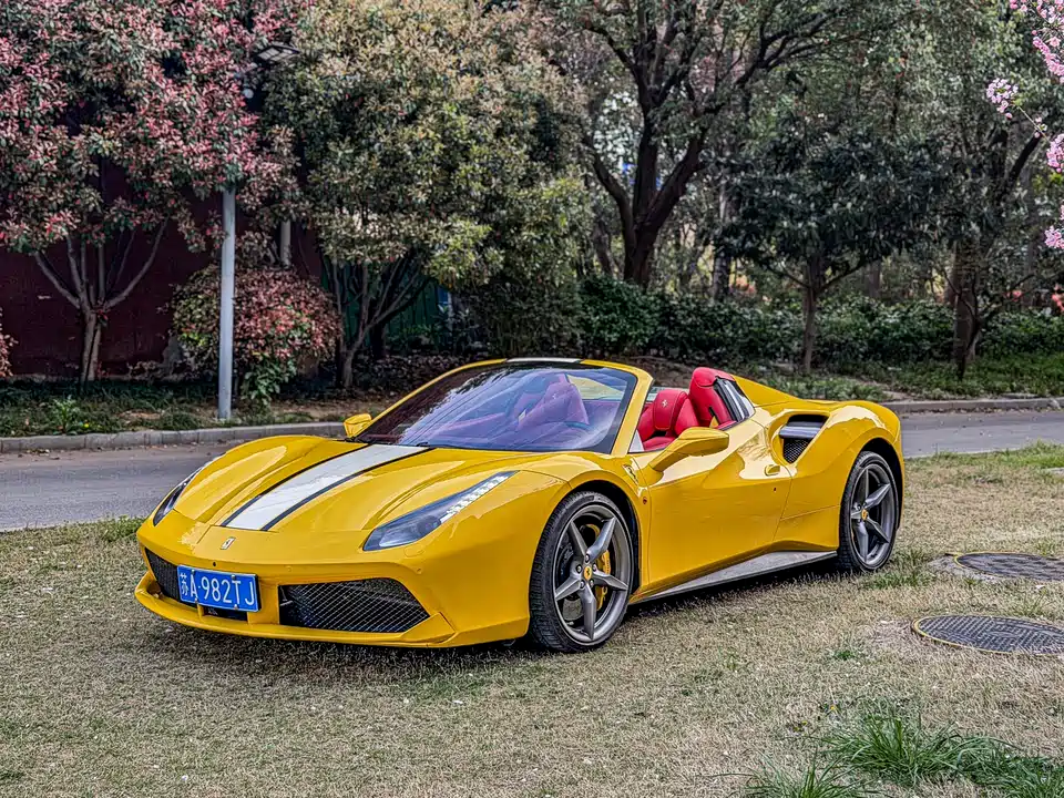 Ferrari 488