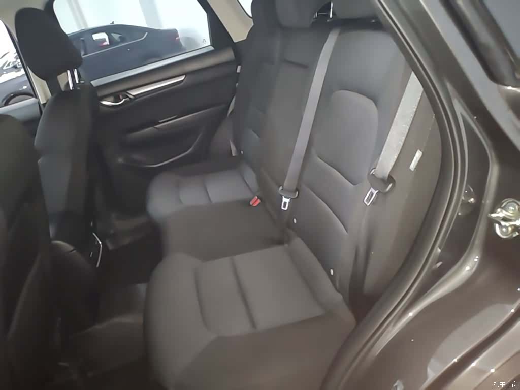 Mazda CX-5, 2025 17