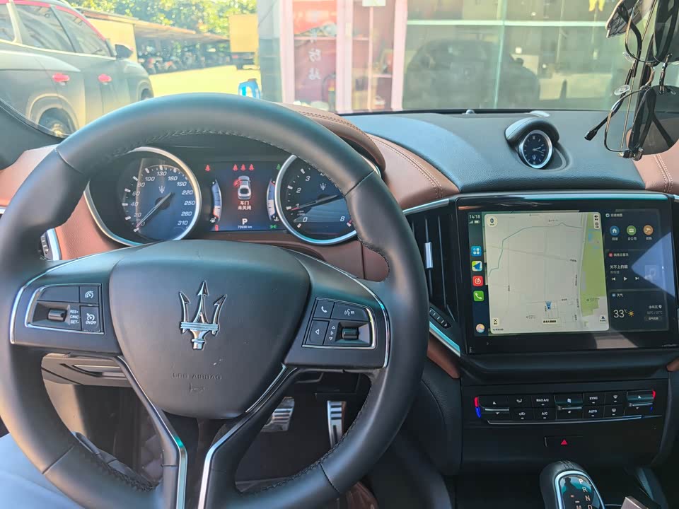 Maserati Ghibli Maserati Ghibli