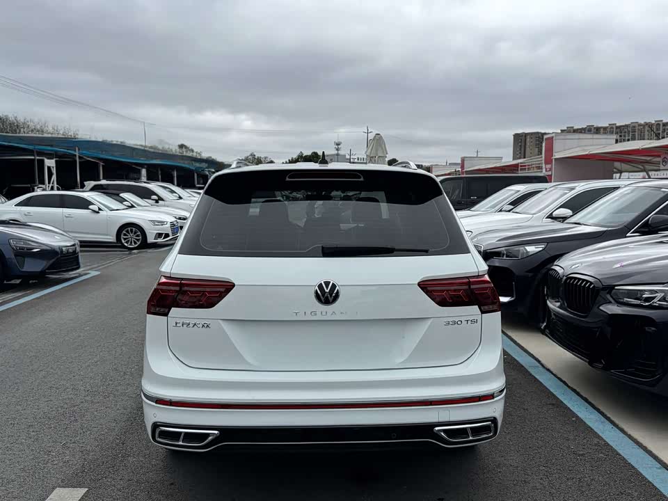 Volkswagen Tiguan L